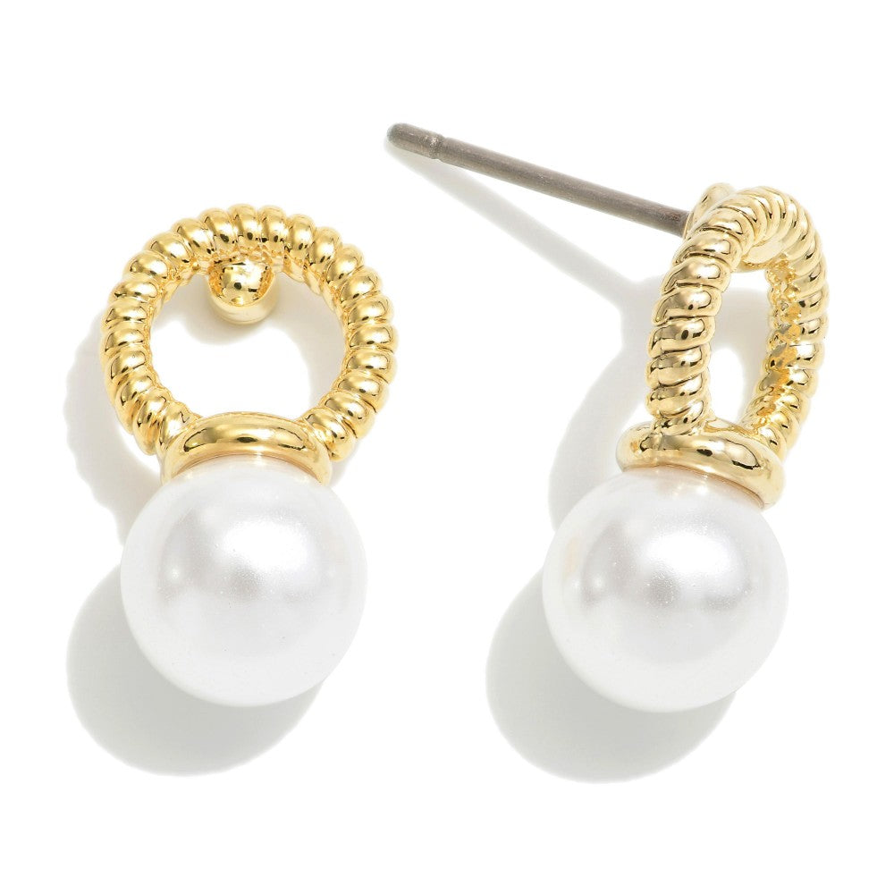 Going for the Gold Classic Pearl Earrings