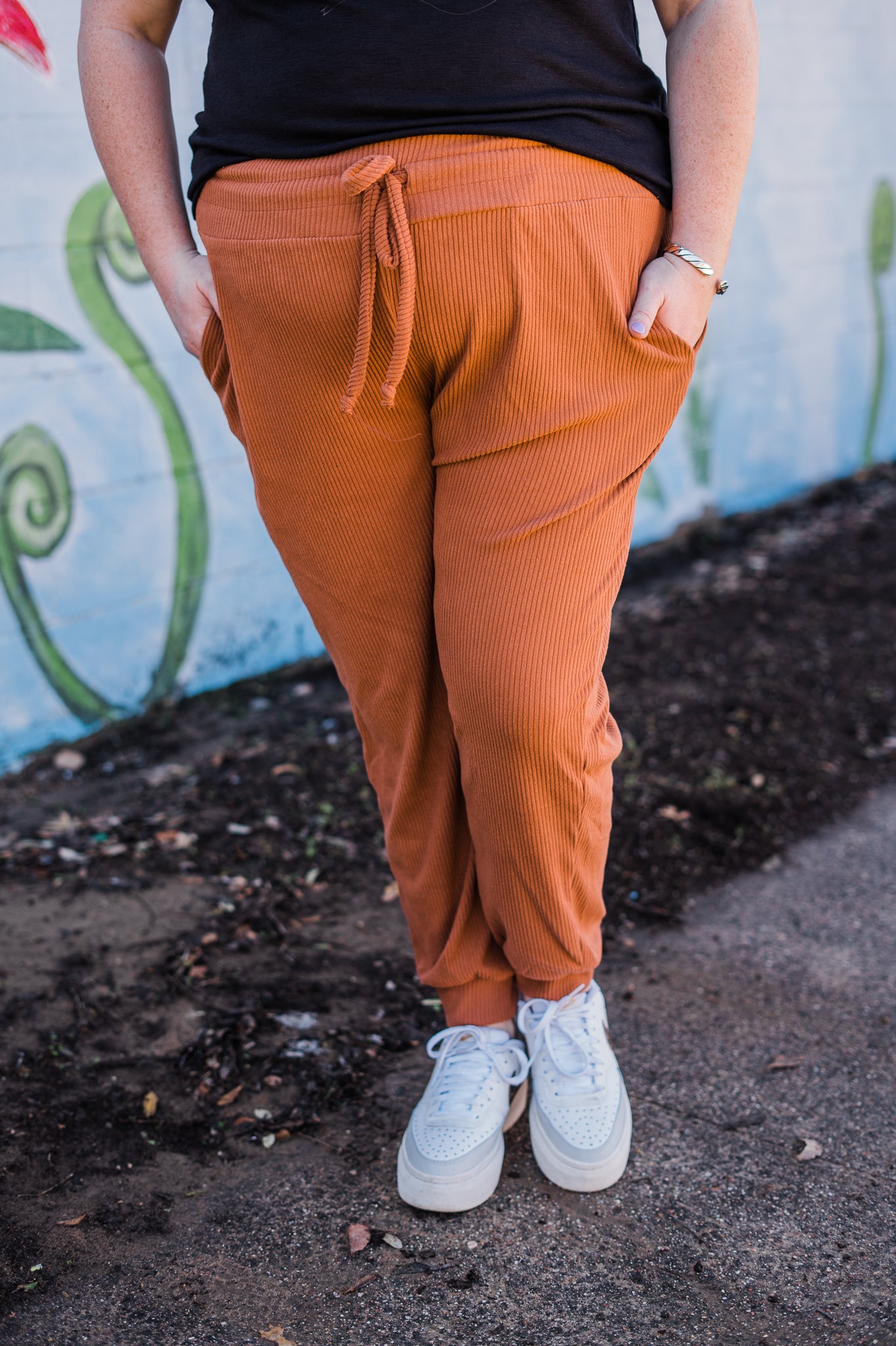 Run the Fall - Rust Ribbed Drawstring Joggers
