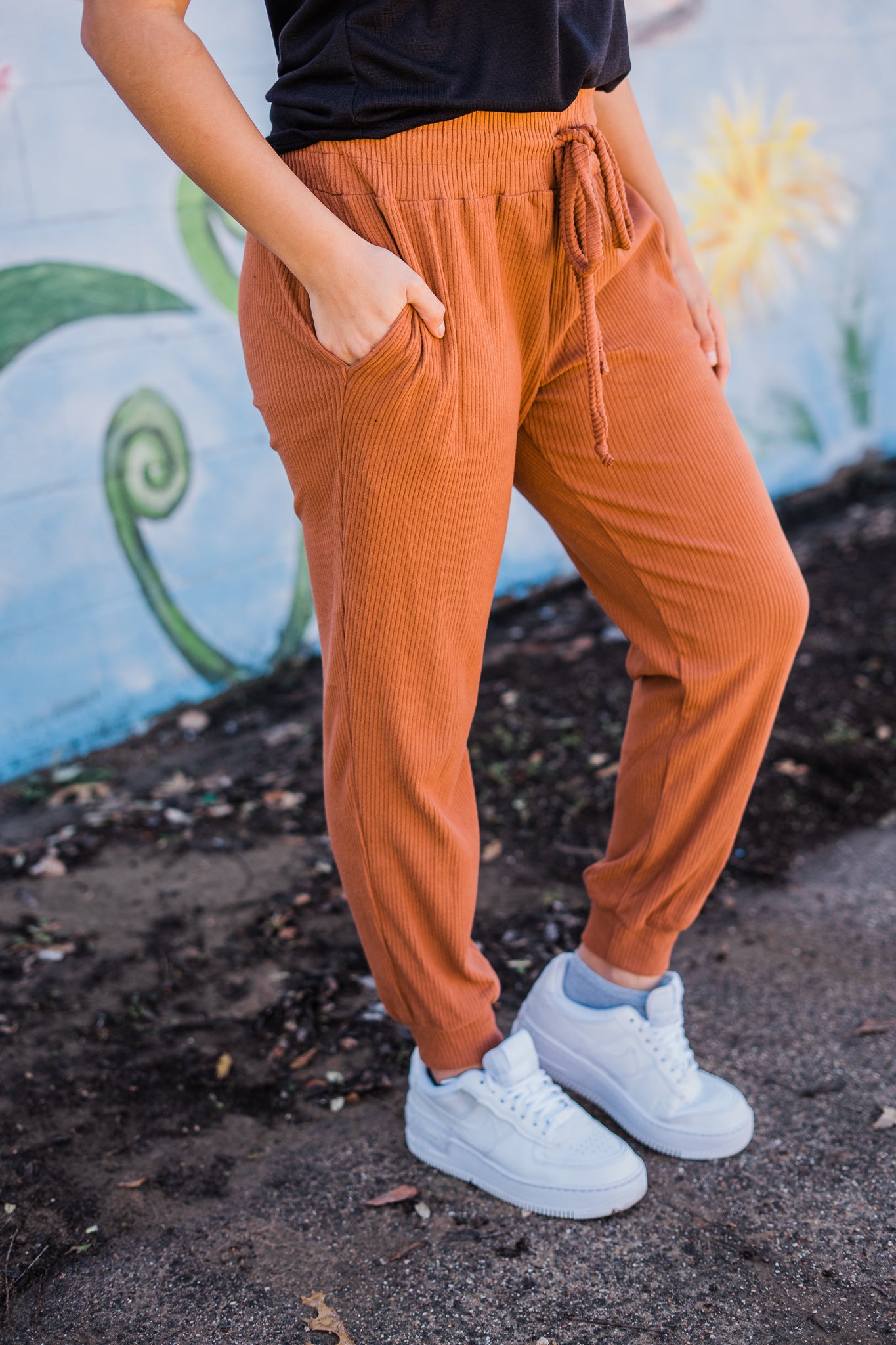 Run the Fall - Rust Ribbed Drawstring Joggers